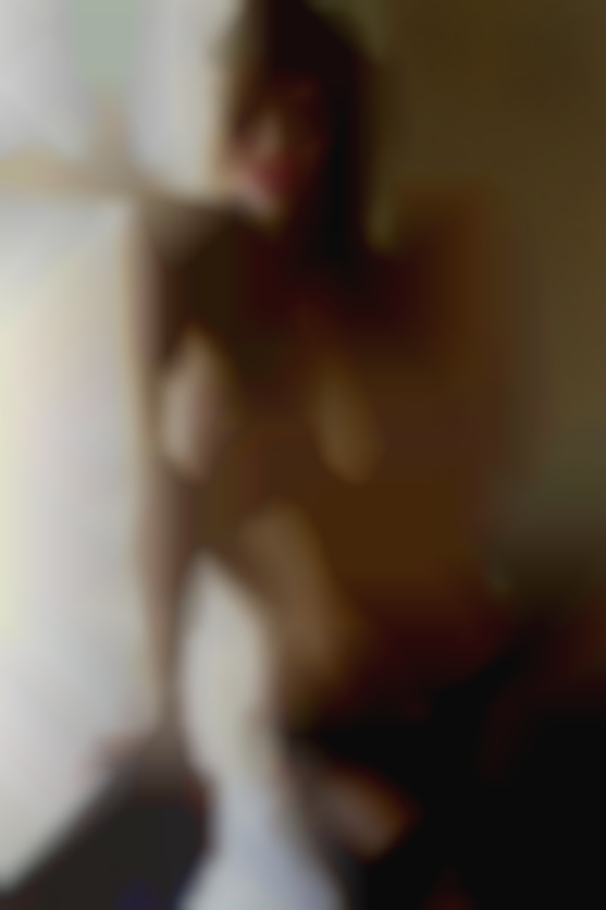Hose fucks woman deep reanl plumper female fuck from Deltona FL.